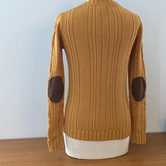 Streetwear Society long sleeved sweater with corduroy elbow patches. Med. - Picture 3 of 5